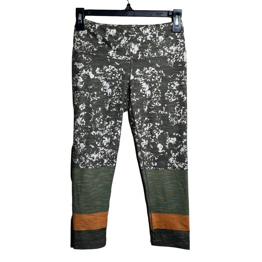 Prana Yoga 3/4 Pillar Printed Capri leggings - Slate Canopy size XS